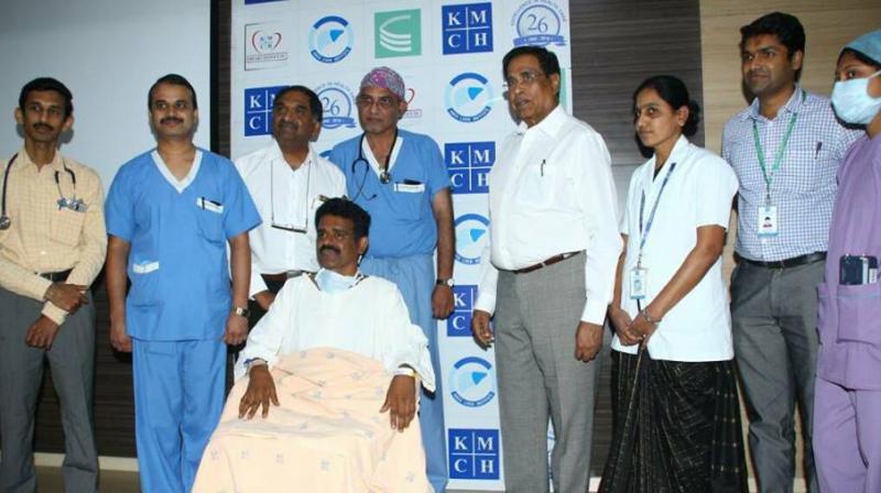man-ends-up-with-two-beating-hearts-after-a-complex-piggy-back-transplant