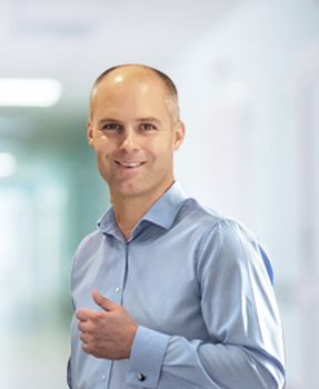 Dr Łukasz Luboiński