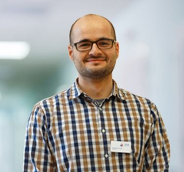 Dr Mateusz Janik
