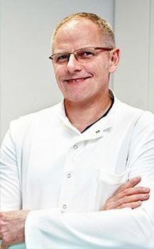 Dr Maciej Biczysko