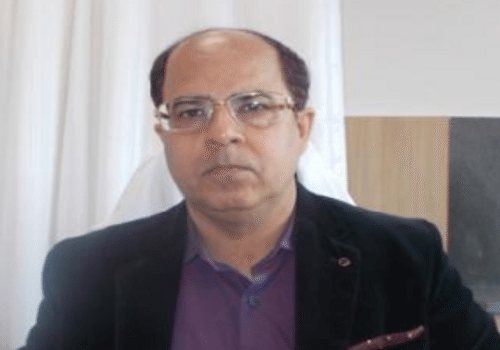 Dr Dinesh Sareen