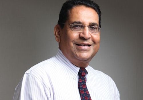 Dr Chona Thomas