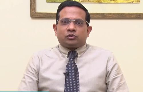 Dr Neeraj Saraf