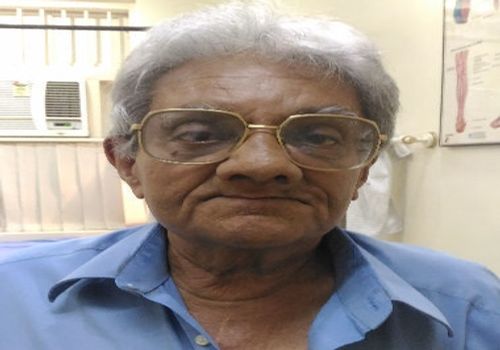 Dr Sunil Maniar