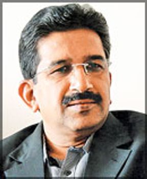 Dr Soundappan V