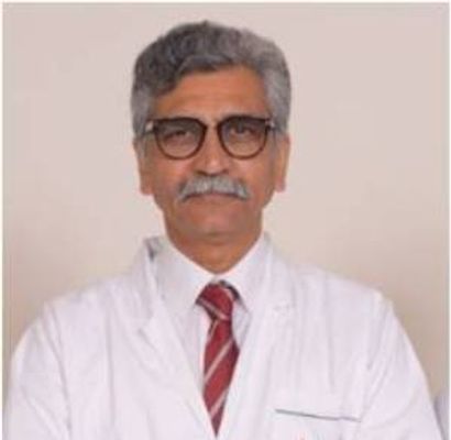 Dr Manoj Johar