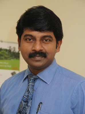 Dr Balaji R