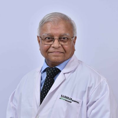 Dr Anil Karapurkar