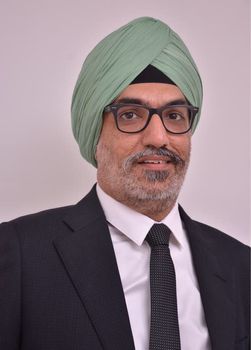 Dr Mandeep Singh
