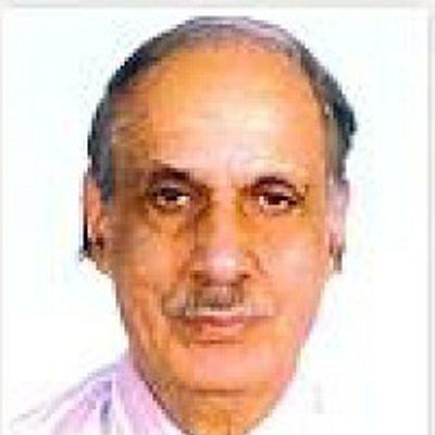 Dr B M L Kapoor