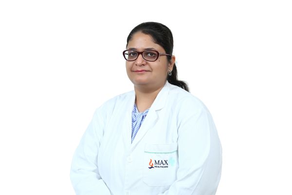 Dr  Neeru Chugh